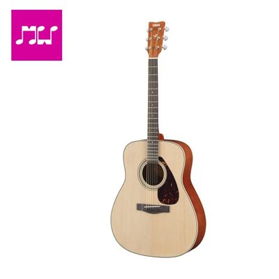 Yamaha F620 Acoustic Guitar